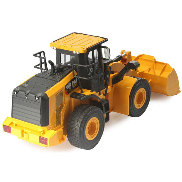 Diecast Masters 1/24 RC Caterpillar 950M Wheel Loader RTR