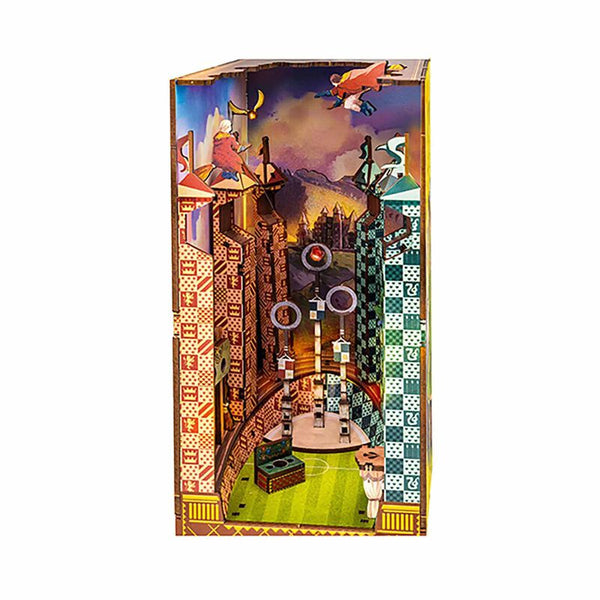 Tiny Adventures Book Nooks: Harry Potter - Quidditch Field