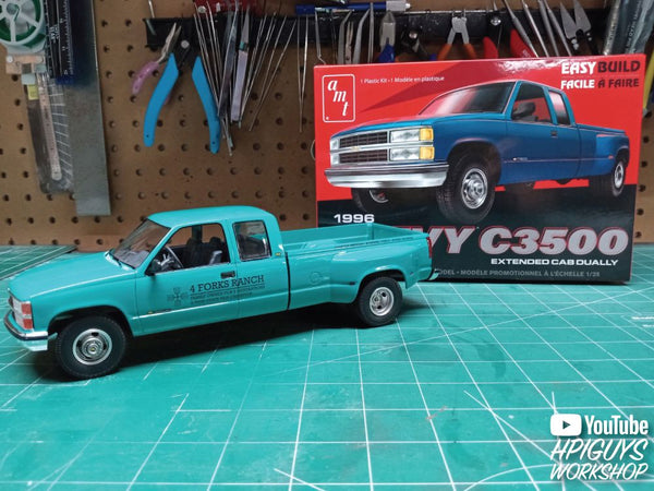 AMT 1/25 1996 Chevrolet C-3500 Dually Pickup Easy Build
