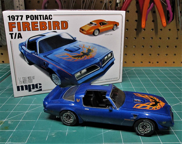 MPC 1977 Pontiac Firebird T/A 1/25 Model Kit (Level 2)